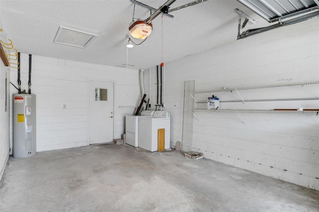 Garage | Image 19