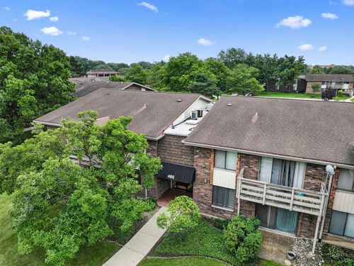 2b-465 Raintree Court, Glen Ellyn, IL, 60137 | Card Image