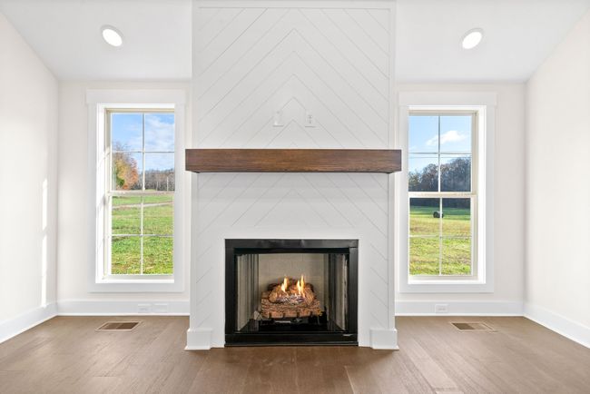 1936 Flats Rd, House other with 3 bedrooms, 2 bathrooms and 2 parking in Cunningham TN | Image 9