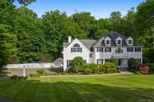 44 Watergate Dr, Amawalk, NY, 10501-1107 | Card Image