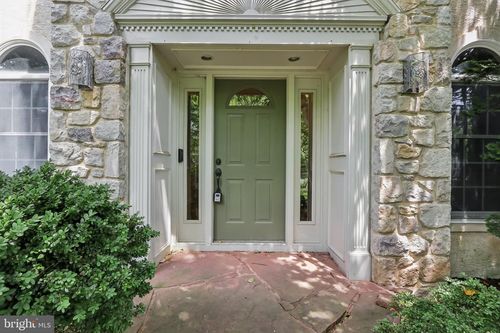 111 Manor Dr, LANSDALE, PA, 19446-1675 | Card Image