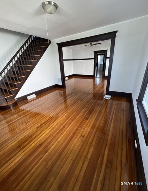 48 Riverview Pl, Stratford, CT, 06615-6036 | Card Image