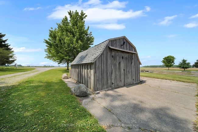 24631 Stalker Line, House other with 3 bedrooms, 2 bathrooms and 10 parking in West Elgin ON | Image 49