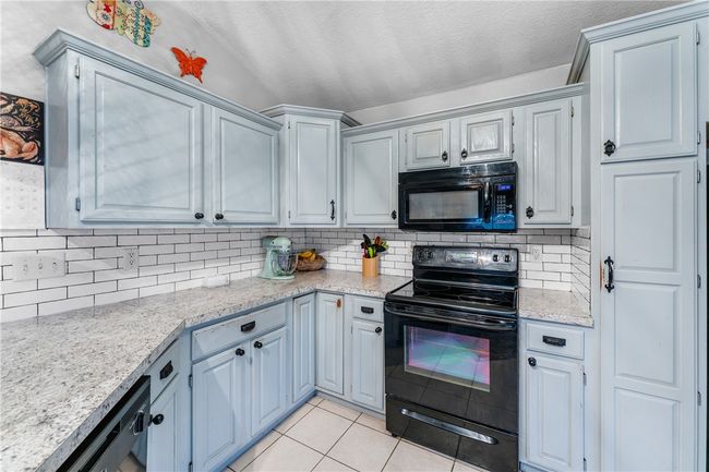 1409 Sunrise Cir, House other with 3 bedrooms, 2 bathrooms and null parking in Siloam Springs AR | Image 11