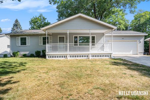 1882 Bonneville Dr, Norton Shores, MI, 49441-3710 | Card Image