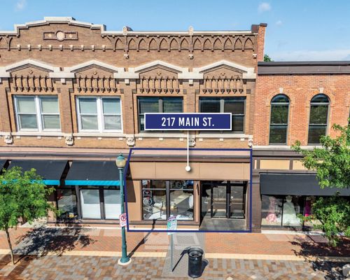 217 Main St, Cedar Falls, IA, 50613-2735 | Card Image