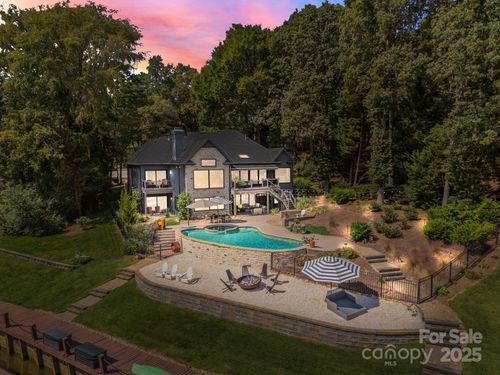 21430 Blakely Shores Dr, Cornelius, NC, 28031-6612 | Card Image