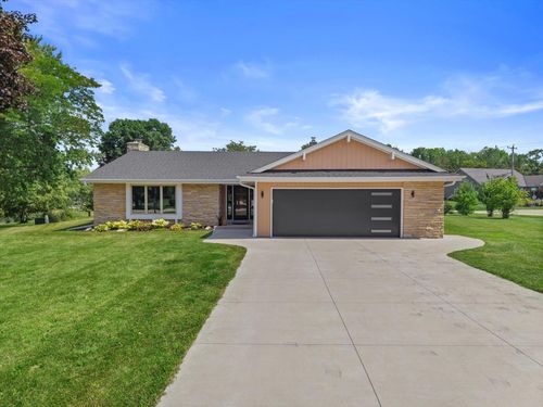 S76W12739 Cambridge Court, Muskego, WI, 53150 | Card Image