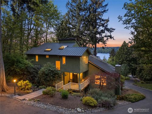 5100 Crystal Springs Dr Ne, Bainbridge Island, WA, 98110-2083 | Card Image