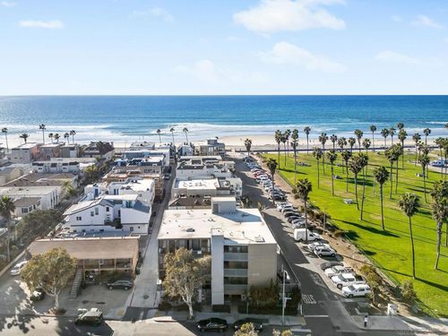 303-2990 Mission Blvd, San Diego, CA, 92109-8075 | Card Image