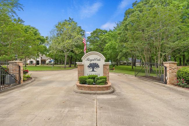 View of community / neighborhood sign | Image 8