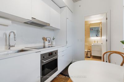 711 - 170 Bayview Ave, Condo with 1 bedrooms, 1 bathrooms and null parking in Toronto ON | Image 3