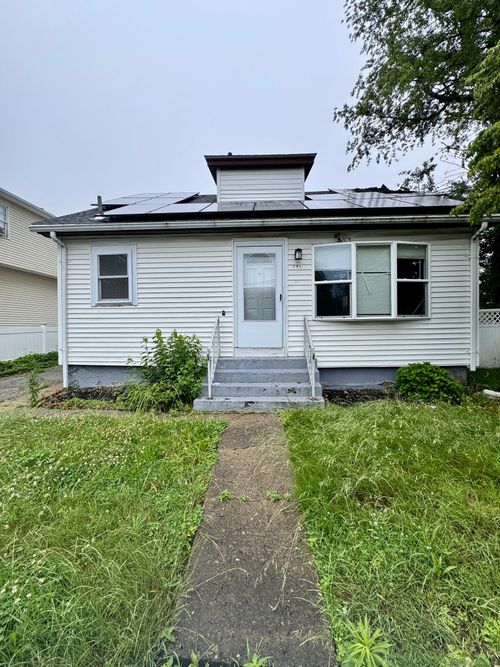 176 Edwards St, Bridgeport, CT, 06606-3007 | Card Image