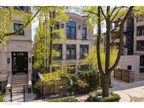 1811 N Howe St, Chicago, IL, 60614-5125 | Card Image