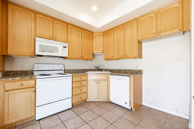 890 E Chase Brook Ln, Condo with 3 bedrooms, 3 bathrooms and 2 parking in Millcreek UT | Image 9