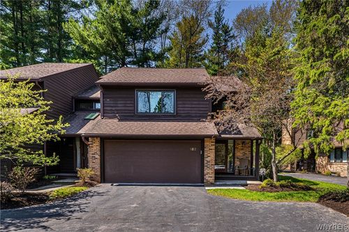 182 Breezewood Cmn, Amherst, NY, 14051 | Card Image