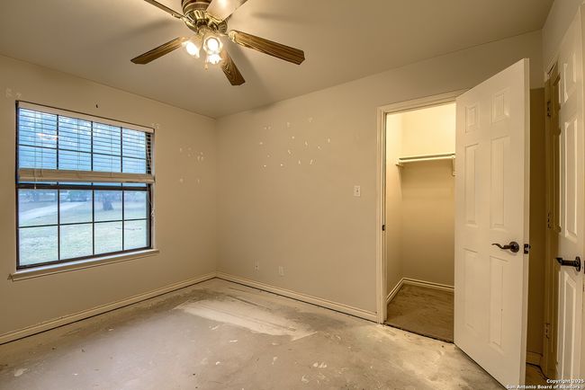 727 Falling Leaves Dr, House other with 3 bedrooms, 3 bathrooms and null parking in Adkins TX | Image 11
