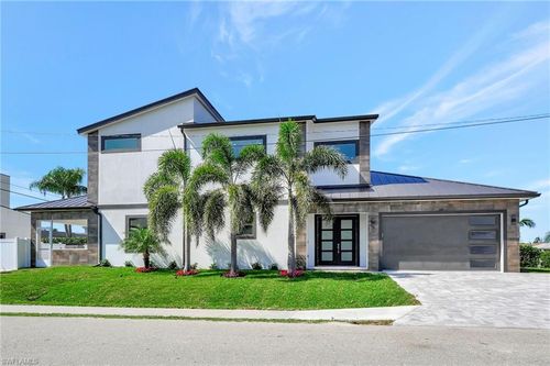 596 97th Ave, NAPLES, FL, 34108-2217 | Card Image