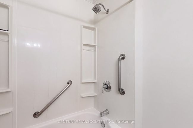 47 - 1616 Haig Blvd, Condo with 3 bedrooms, 2 bathrooms and 1 parking in Mississauga ON | Image 36