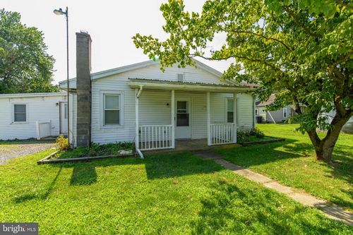 7921 Corning Rd, ZIONSVILLE, PA, 18092-2417 | Card Image