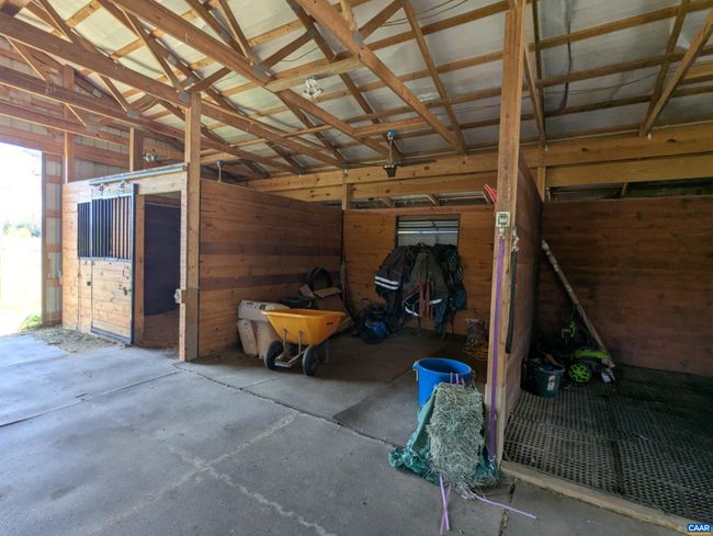 4064 Deep Creek Rd, House other with 2 bedrooms, 1 bathrooms and null parking in KENTS STORE VA | Image 4