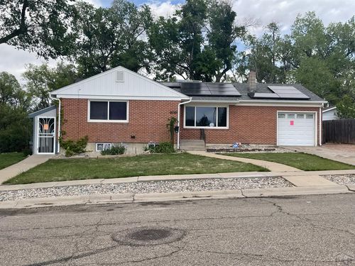 1025 Liberty Ln, Pueblo, CO, 81001-2038 | Card Image