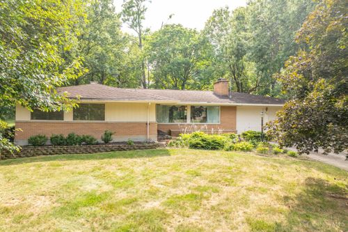 513 Chisholm Trl, Wyoming, OH, 45215-2517 | Card Image