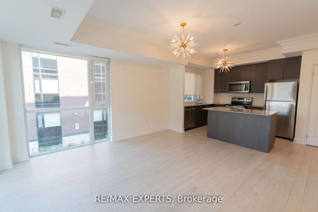 703 - 5299 Highway 7 Road, Condo with 2 bedrooms, 3 bathrooms and 1 parking in Vaughan ON | Image 4