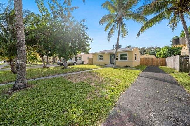 2714 Fillmore St, House other with 2 bedrooms, 1 bathrooms and null parking in Hollywood FL | Image 11