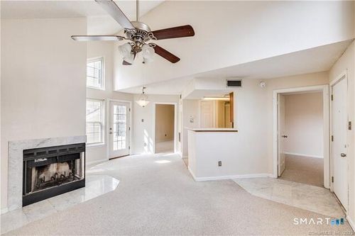 92-92 Carriage Crossing Ln, Middletown, CT, 06457-5830 | Card Image