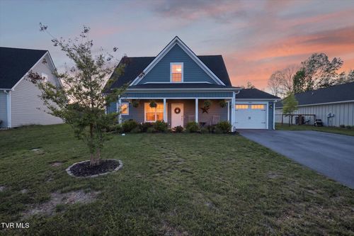 150 Marilee Way, Kingsport, TN, 37660-8094 | Card Image