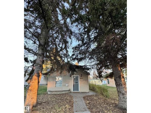 10115 105 St, Westlock, AB, T7P1V7 | Card Image