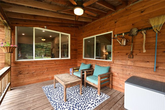 Deck | Image 15