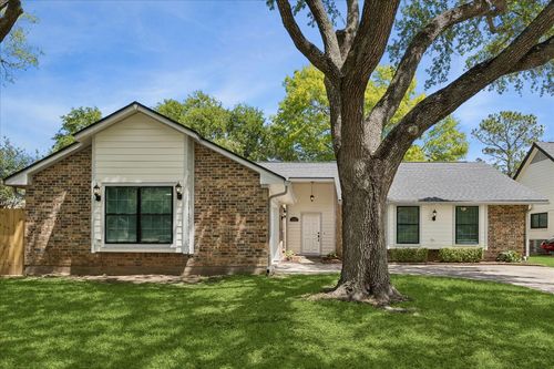 15403 Woodcote Ct, Houston, TX, 77062-3227 | Card Image