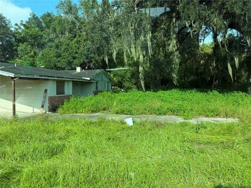 9410 E Fowler Ave, THONOTOSASSA, FL, 33592-2136 | Card Image