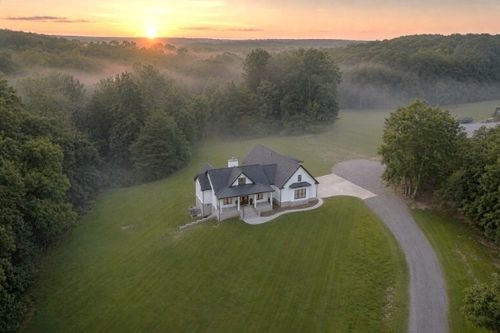 190 Jordan Cm Road, Bon Aqua, TN, 37025 | Card Image