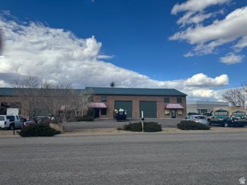 3-2344 W Industry Way, Cedar City, UT, 84721-4291 | Card Image