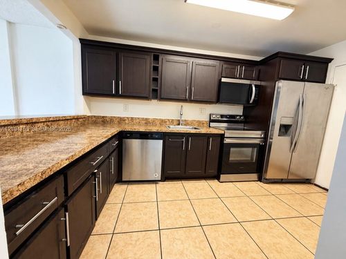 205-1465 Ne 123rd St, North Miami, FL, 33161-6037 | Card Image