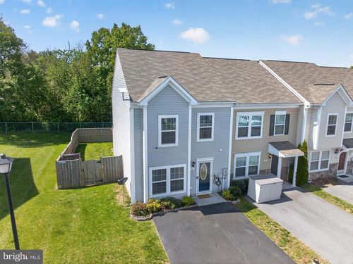 34 Teakwood Dr, MARTINSBURG, WV, 25404-0828 | Card Image