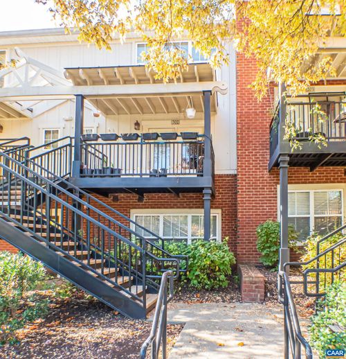 unit-202-1615 Elmwood Ct, CHARLOTTESVILLE, VA, 22903-6606 | Card Image