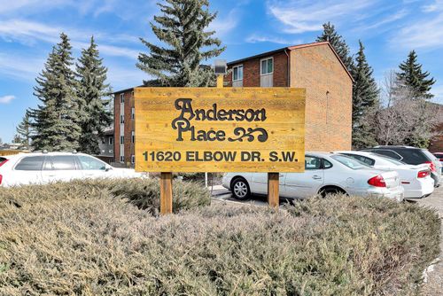 223-11620 Elbow Dr Sw, Calgary, AB, T2W3L6 | Card Image