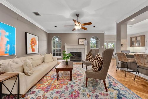 7800 Ginkgo Cv, Austin, TX, 78750-7817 | Card Image
