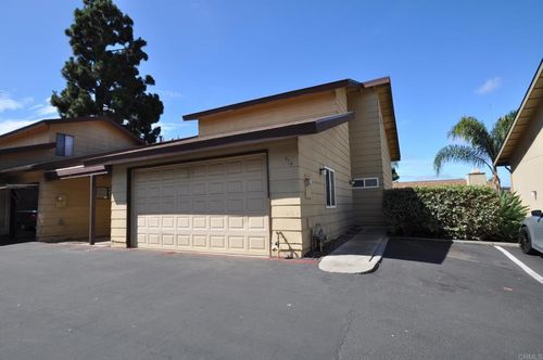 974 Marlin Dr, Vista, CA, 92084-5656 | Card Image