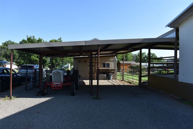 1301 E Pontotoc St, House other with 3 bedrooms, 2 bathrooms and null parking in Mason TX | Image 4