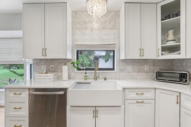 9830 Oak Trl, House other with 3 bedrooms, 3 bathrooms and null parking in Sebastian FL | Image 62