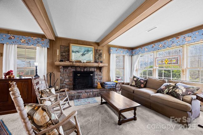 Light-filled living area | Image 5