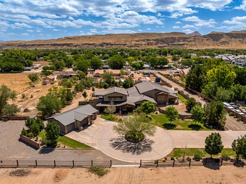 580 S 920 W, Hurricane, UT, 84737-3217 | Card Image