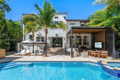 130 Ne 45th St, Miami, FL, 33137 | Card Image