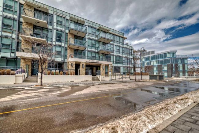 401 - 51 Waterfront Mews Sw, Home with 2 bedrooms, 2 bathrooms and 3 parking in Calgary AB | Image 35