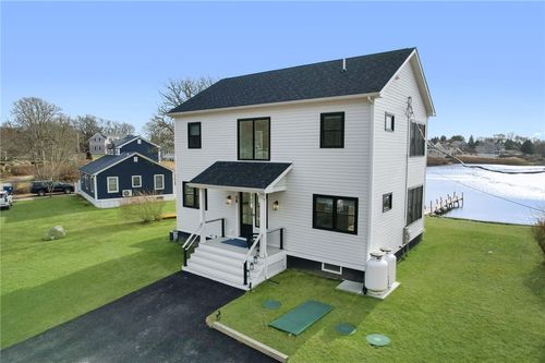 38 Beach Dr, South Kingstown, RI, 02879-6204 | Card Image
